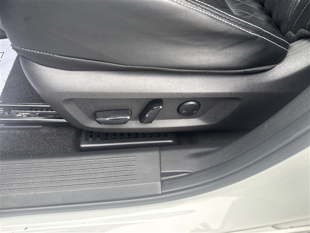 2023 Nissan Rogue Platinum:66598