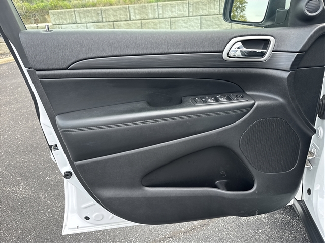 2020 Jeep Grand Cherokee Laredo E:65623