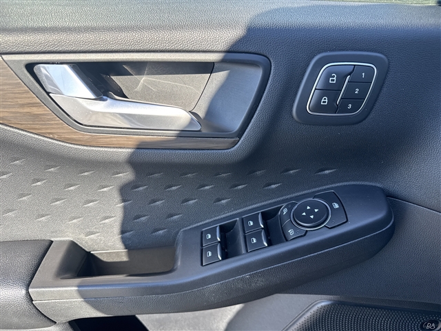 2020 Ford Escape Titanium:66509