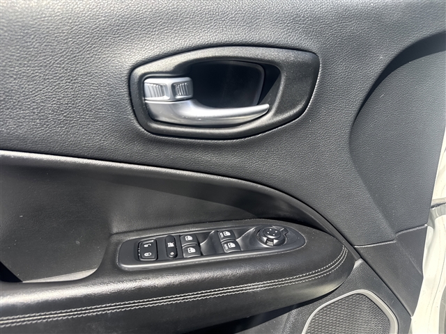 2021 Jeep Compass Latitude:66575