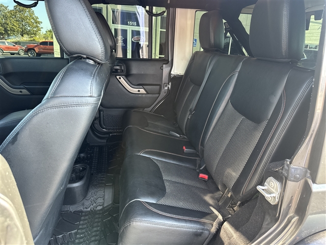 2017 Jeep Wrangler Unlimited Winter Edition:66642