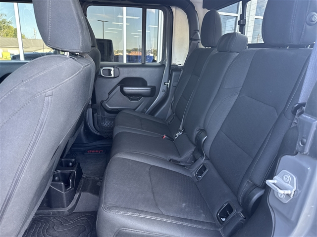 Photo of 2020 Jeep Gladiator Altitude in Joplin, MO - 5,  2020 Jeep Gladiator Altitude:65636