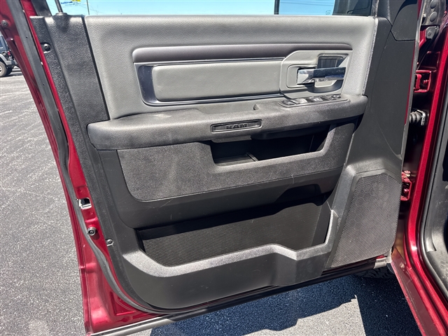 2021 RAM 1500 Classic SLT:66592