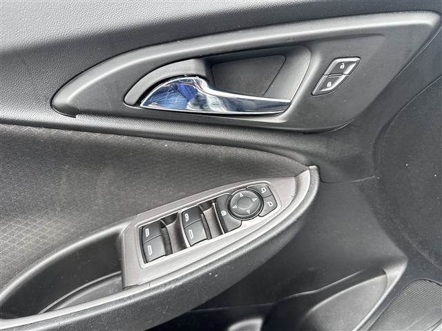 2022 Chevrolet Malibu LT:56512