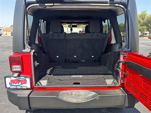 2017 Jeep Wrangler Unlimited Rubicon Recon:66630