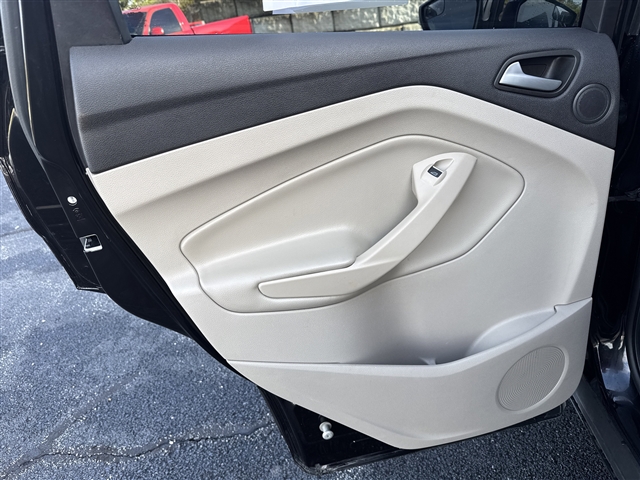 2019 Ford Escape Titanium:65649