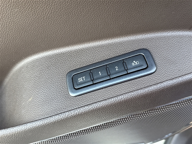 2015 Chevrolet Tahoe LTZ:65667