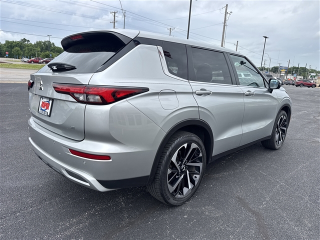 2024 Mitsubishi Outlander SE:66577