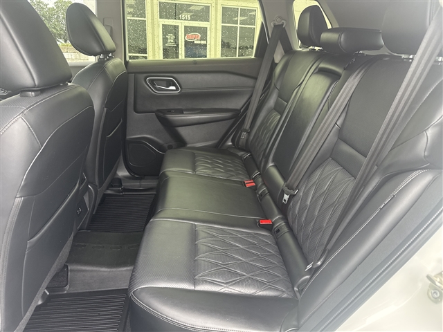 2023 Nissan Rogue Platinum:66598
