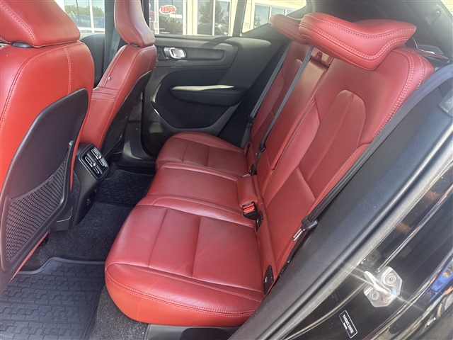 2020 Volvo XC40 T5 Momentum:66627