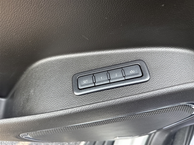 2019 GMC Yukon SLT Standard Edition:66597