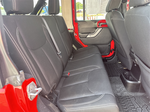 2017 Jeep Wrangler Unlimited Rubicon Recon:66630