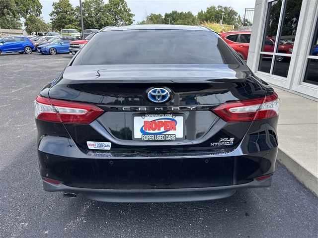 2018 Toyota Camry Hybrid SE:655921