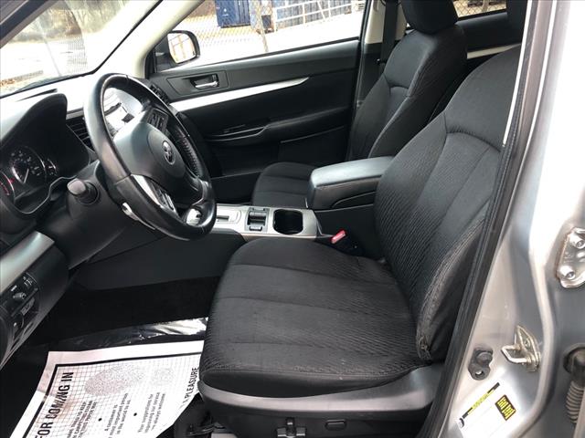 2012 Subaru Outback 2.5i Premium - Photo 9