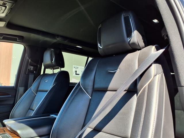 2022 Cadillac Escalade ESV Premium