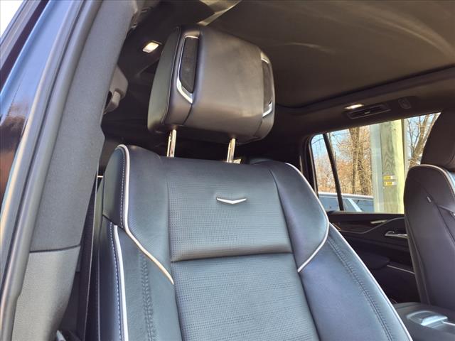 2022 Cadillac Escalade ESV Premium