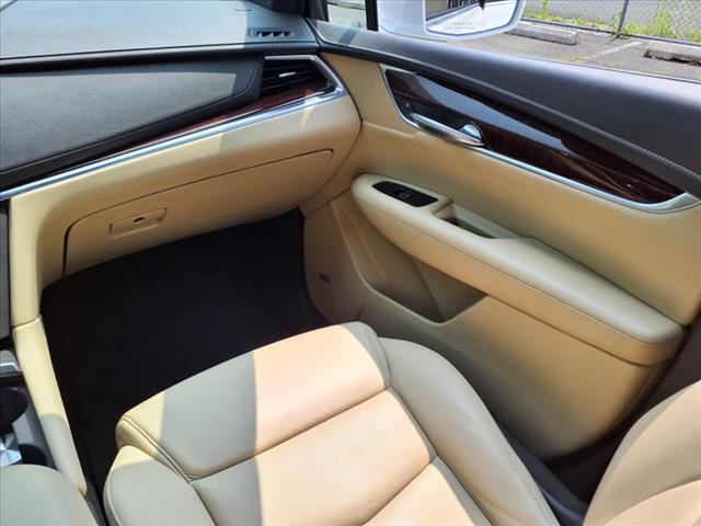 2018 Cadillac XT5 Premium Luxury