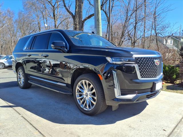 2022 Cadillac Escalade ESV Premium