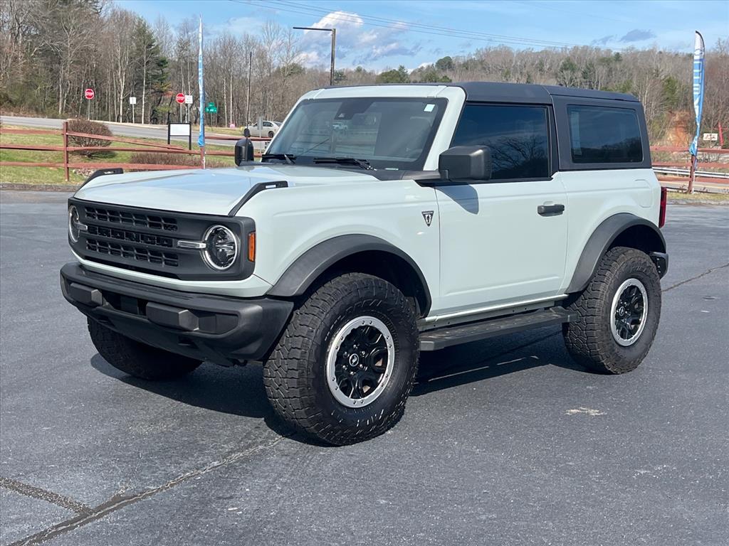 2022 Ford Bronco Advanced 2-Door 4WD