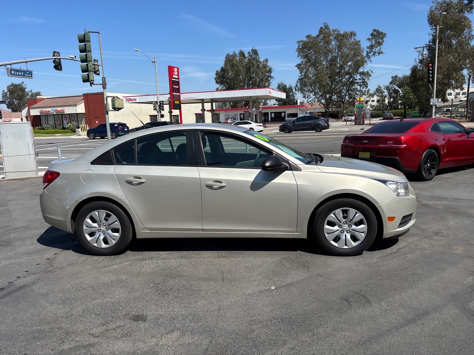 View vehicle photo 2