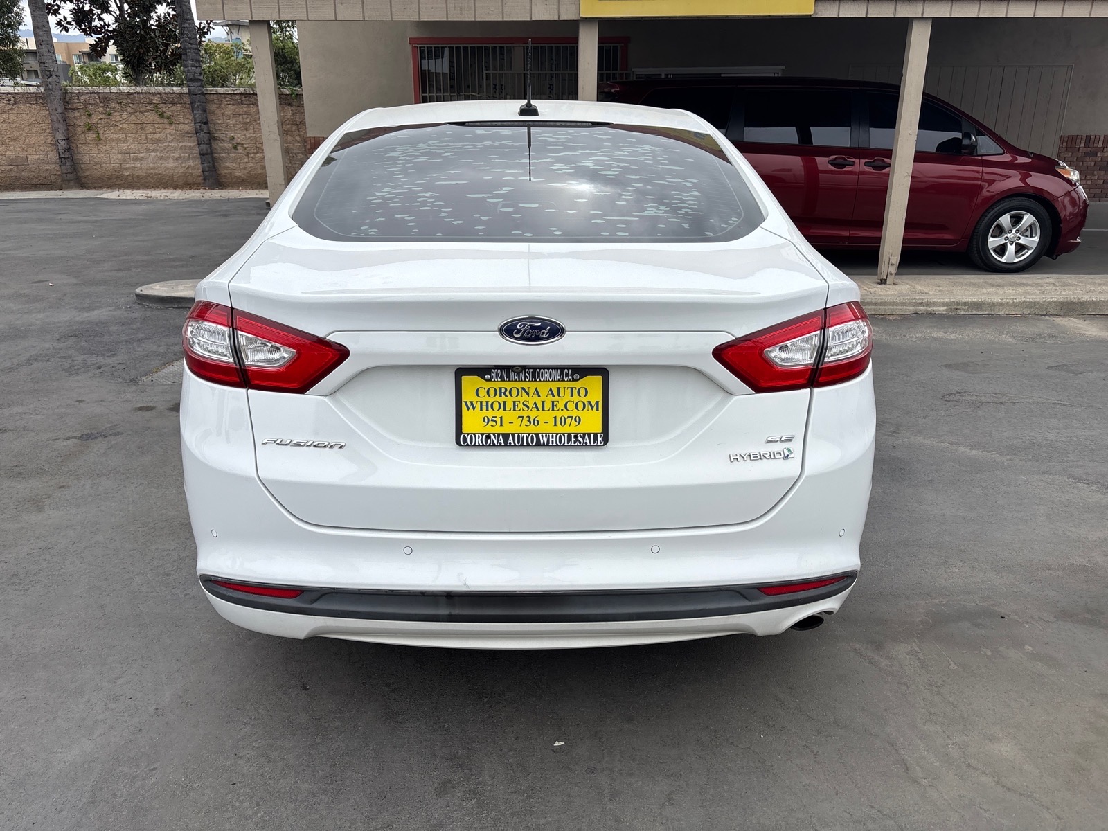 View vehicle photo 4