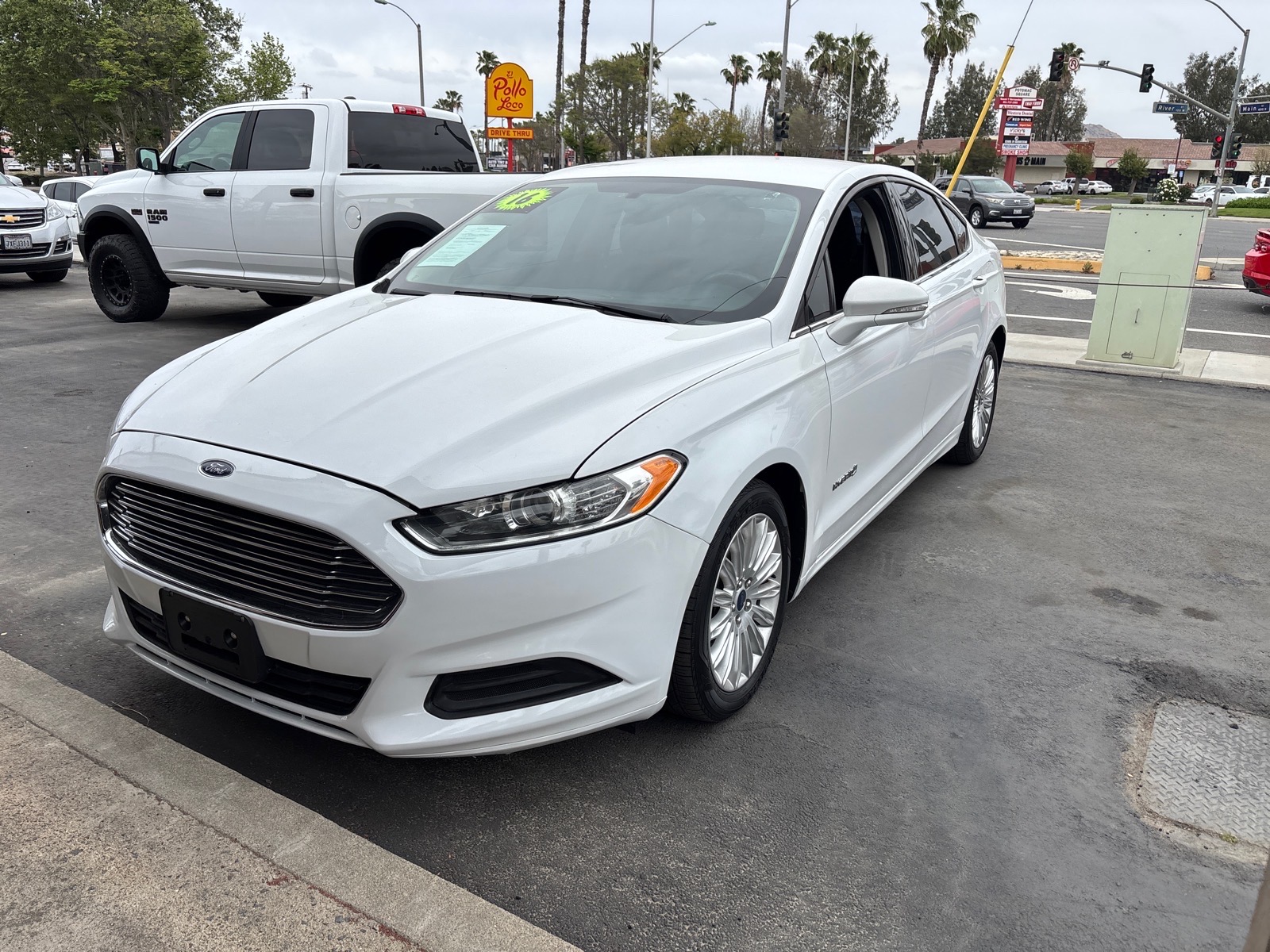 View vehicle photo 7