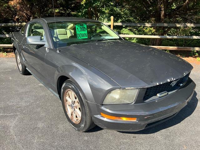 2007 Ford Mustang V6 Deluxe