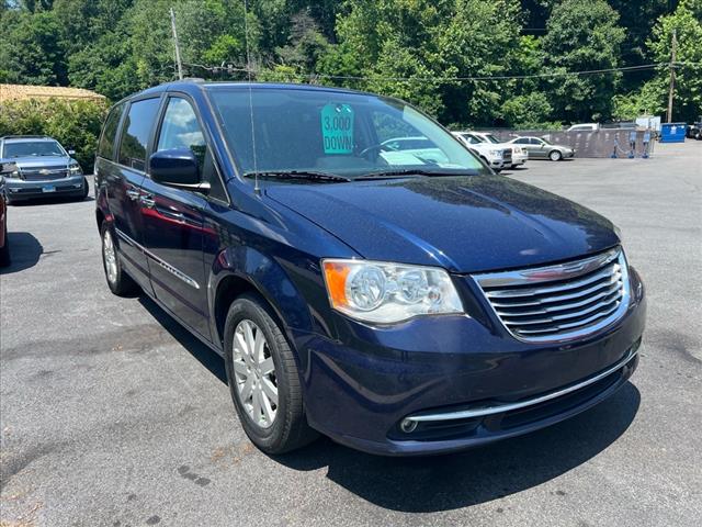 2015 Chrysler Town and Country Touring