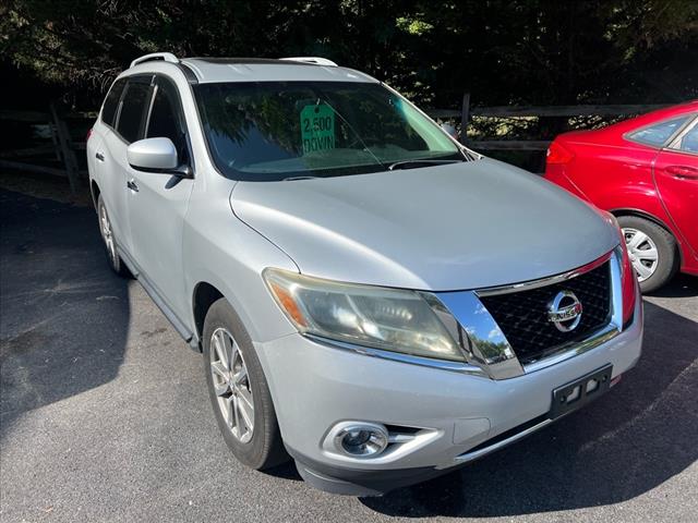 2015 Nissan Pathfinder SV