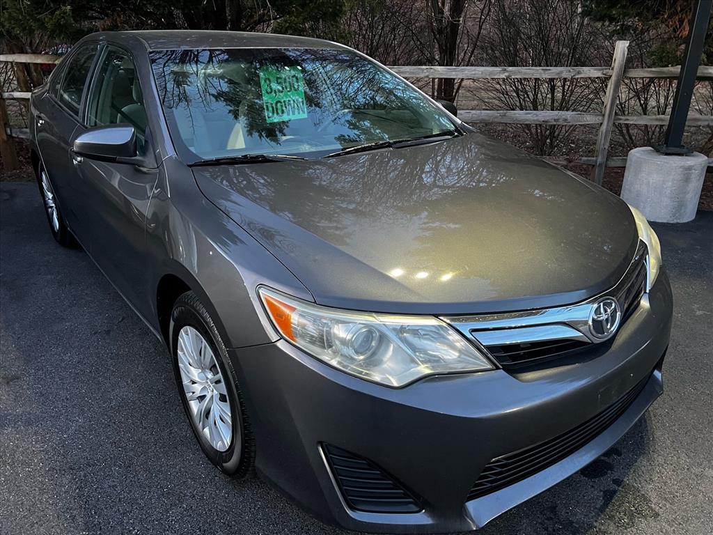 2012 Toyota Camry LE - main photo