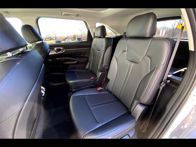 2023 Kia Sorento SX:830907