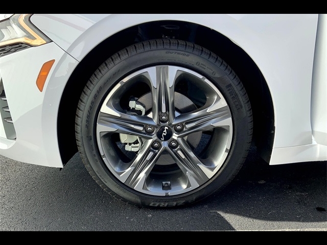 2024 Kia K5 EX:840100