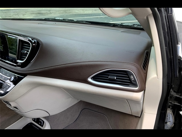 2021 Chrysler Pacifica Touring L:K63651