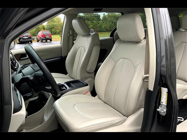 2021 Chrysler Voyager LXi:K63715