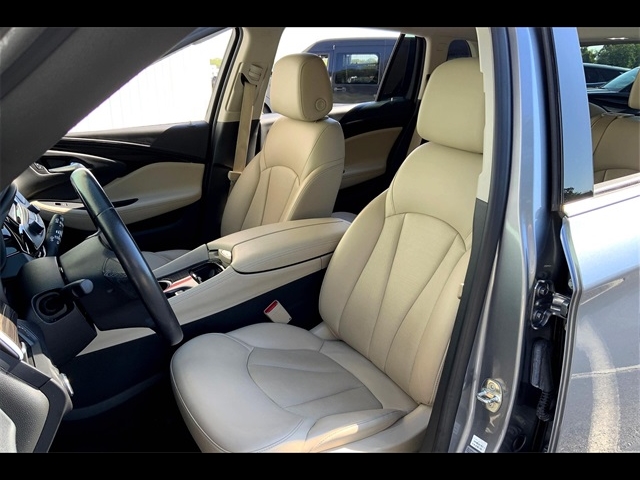 2020 Buick Envision Essence:K63692