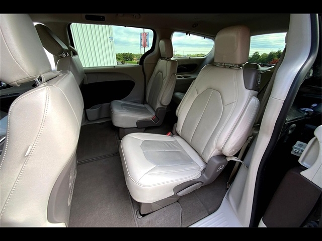 2021 Chrysler Pacifica Touring L:K63651