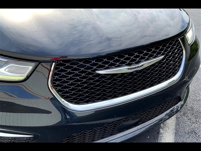 2021 Chrysler Pacifica Touring L:K63651