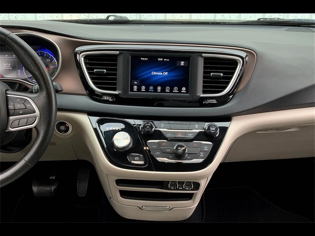 2021 Chrysler Voyager LXi:K63715