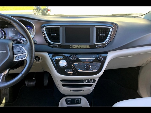 2021 Chrysler Voyager LXi:K63705