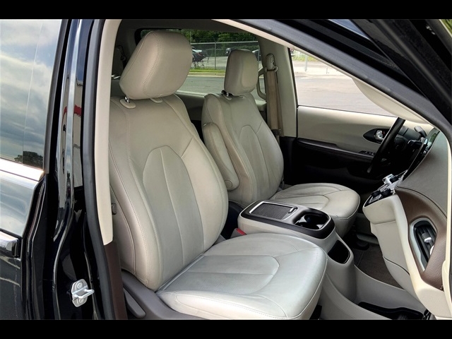 2021 Chrysler Pacifica Touring L:K63651