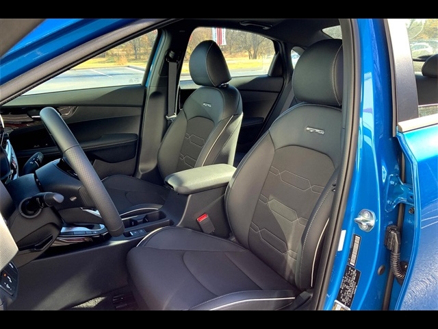 2024 Kia Forte GT-Line:840152