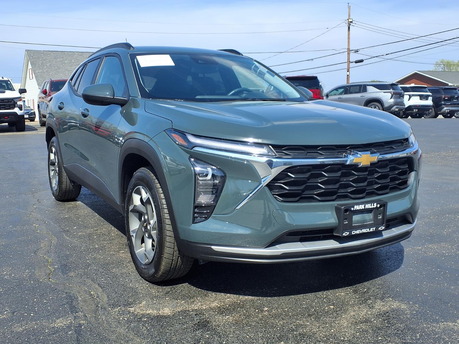 Cypress Gray 2025 Chevrolet Trax LT FWD SUV / Crossover Front-Wheel Drive 6-Speed Automatic