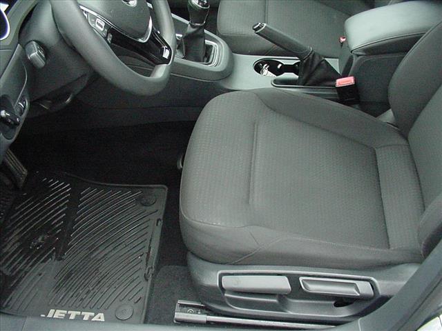 2015 Volkswagen Jetta S 5spd Manual FIVE SPEED:10417