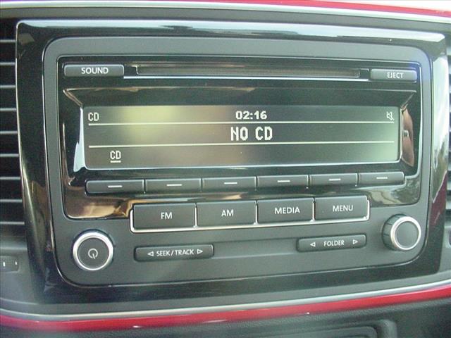 Photo of 2014 Volkswagen Beetle 2 point 5Liter Manual 1 Owner in Waterloo, NY - 10,  2014 Volkswagen Beetle 2 point 5Liter Manual 1 Owner:10399