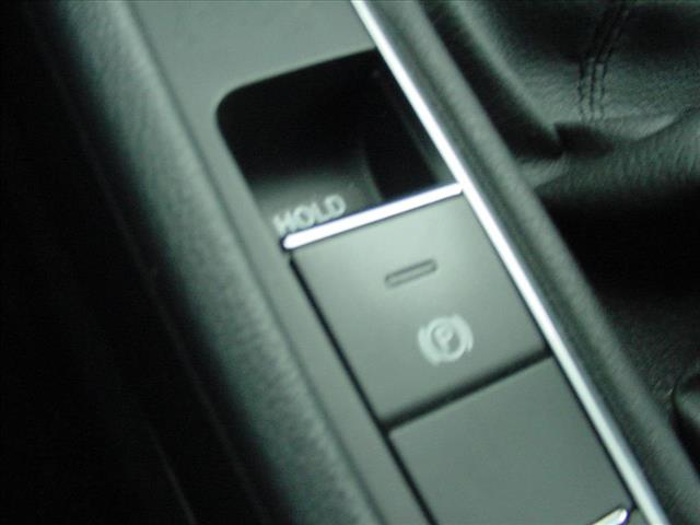 Photo of 2020 Volkswagen Jetta S 6spd Manual EPA 40MPG Highwa in Waterloo, NY - 10,  2020 Volkswagen Jetta S 6spd Manual EPA 40MPG Highwa:10391