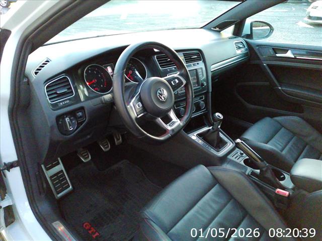 2017 Volkswagen Golf GTI SE Manual:10438