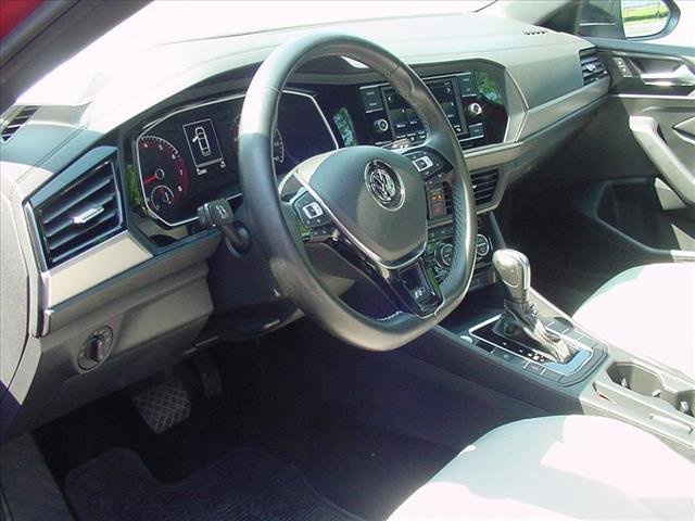 2020 Volkswagen Jetta R-Line photo 9