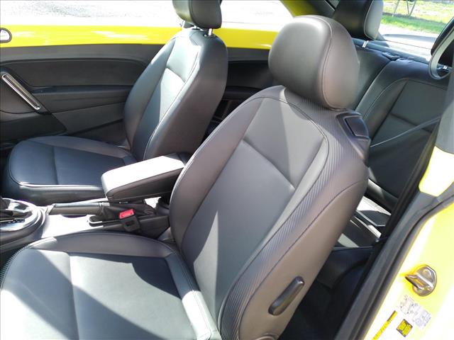 2014 Volkswagen Beetle 2.5L Automatic Sunroof:10473