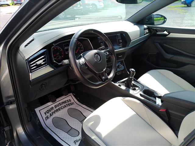 2020 Volkswagen Jetta 6spd R Line 1.4l EPA 40MPG Hwy:10528