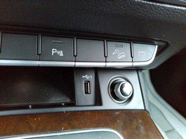 2018 Audi Q5 Premium Plus:10480